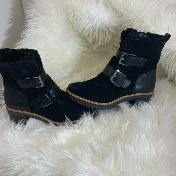 Naturalizer black suede booties - Picture 11 of 11
